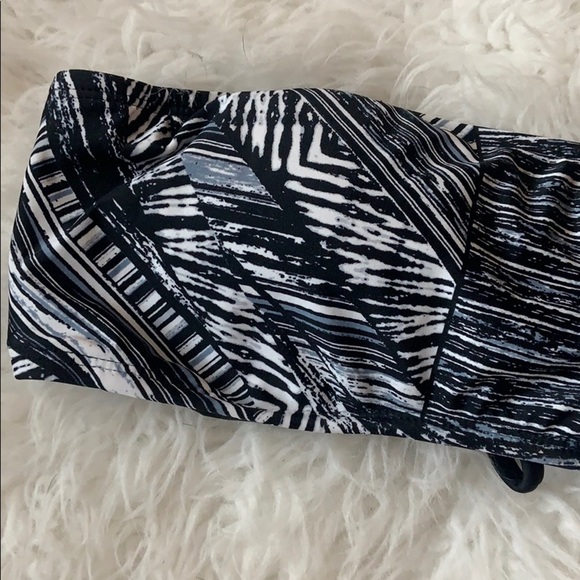 Mossimo black and white strapless bikini- large - Picture 3 of 5